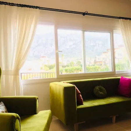Girne De Denize Sifir Luxury 3 Odali Emarald Bay Appartement *