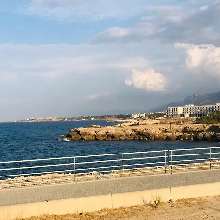 Girne De Denize Sifir Luxury 3 Odali Emarald Bay Apartamento *