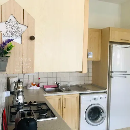 Girne De Denize Sifir Luxury 3 Odali Emarald Bay Apartment